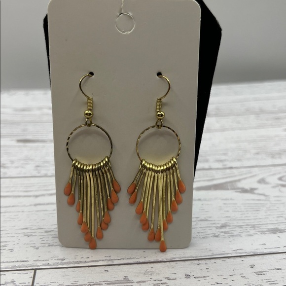 Gold and Orange Dangle Earrings Articulated Gold Tone - Picture 6 of 7